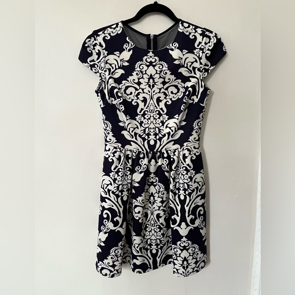 Short dress